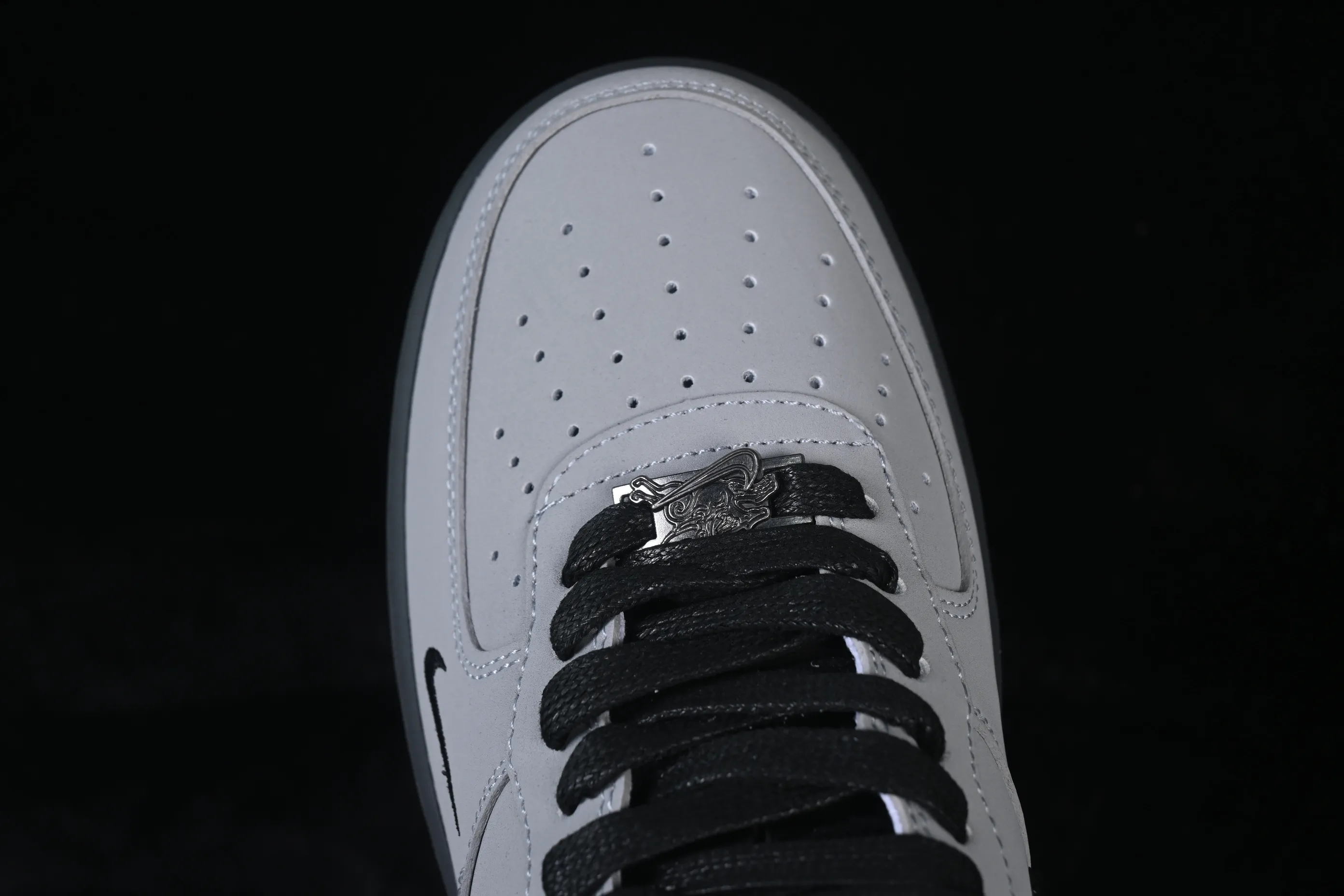 All categories Nk Air Force 1 Air Force series Nk Air Force 1 Low Air Force low top Nike Air Force 1'07 Low Year of the Horse limited edition Gray gray shadow Air Force 1 low top casual sneakers IH1401-100